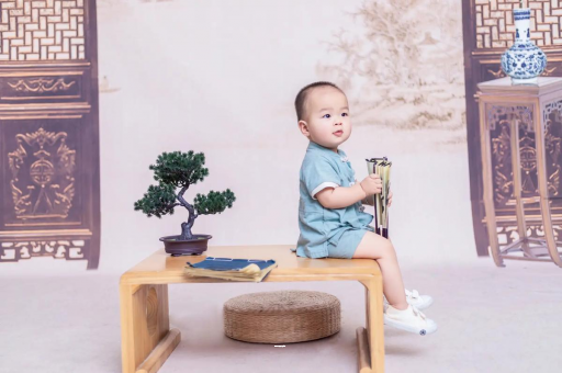 济南宝宝几个月可以笑出声 济南宝宝几个月可以笑出声